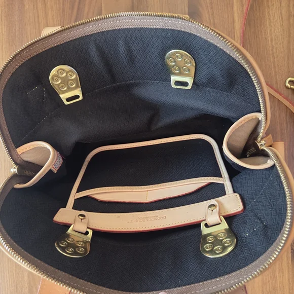 Vintage Dooney & Bourke USA Cabriolet Dome Satchel Taupe Canvas Brass Hardware - Picture 16 of 16